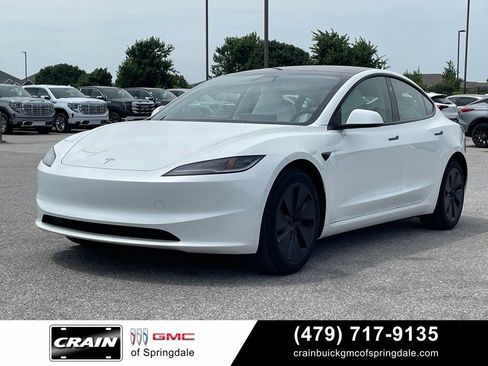 Used 2025 Tesla Model 3 Long Range RWD image 3