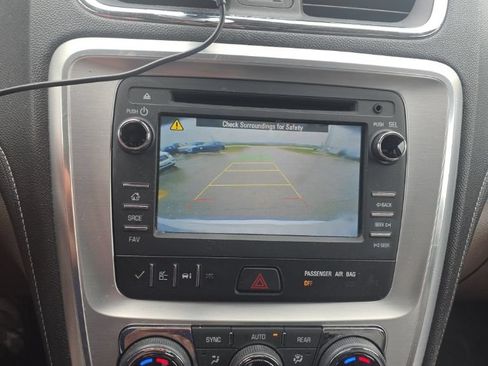 Used 2016 GMC Acadia SLT AWD/4WD image 16