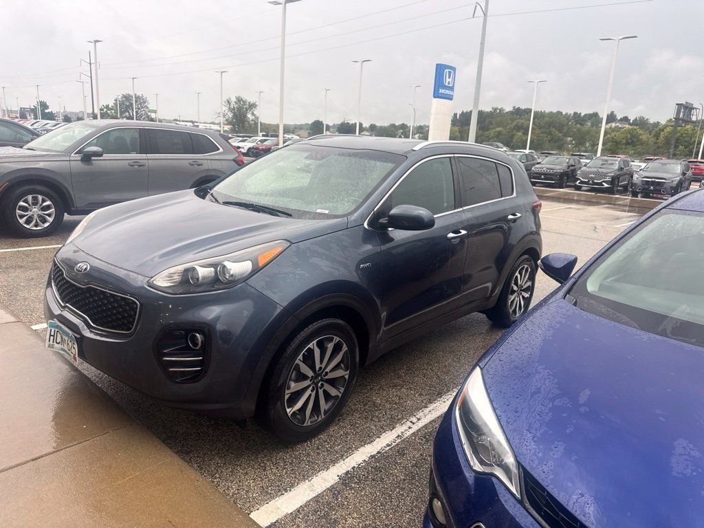 Used 2017 Kia Sportage EX AWD/4WD image 2