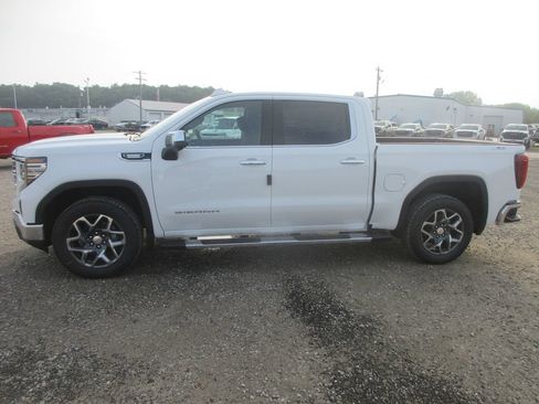 New 2026 GMC Sierra 1500 SLT w/ SLT Premium Plus Package AWD/4WD image 11