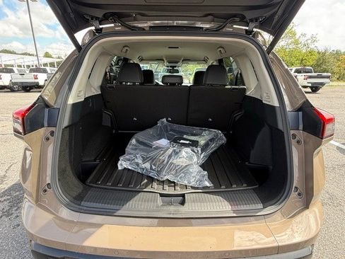 New 2026 Nissan Rogue SV w/ Rock Creek Premium Package image 16