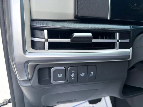 Used 2024 Hyundai Santa Fe SEL AWD/4WD image 18