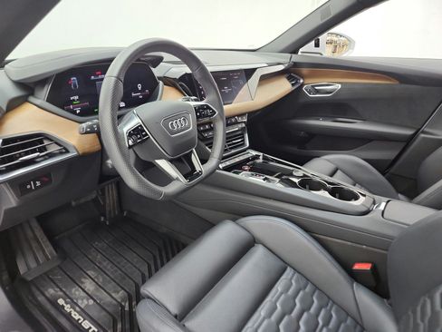 Used 2023 Audi e-tron GT Premium Plus AWD/4WD image 12