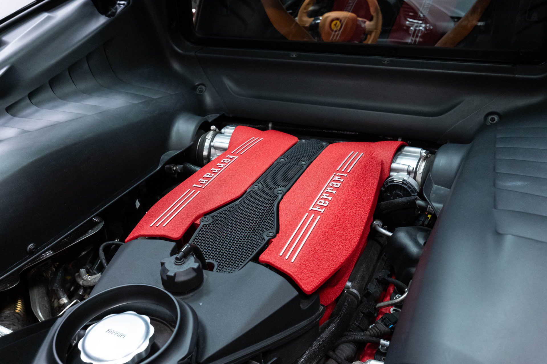 Used 2016 Ferrari 488 GTB RWD image 73