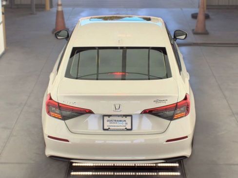 Used 2024 Honda Civic EX image 7