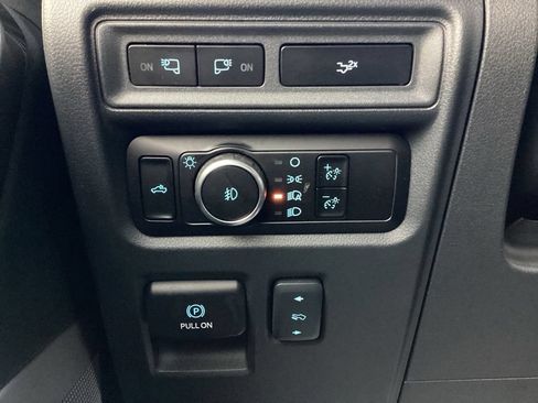 Used 2023 Ford F150 Lariat w/ Equipment Group 502A High AWD/4WD image 28