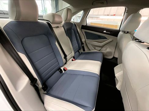New 2026 Volkswagen Jetta SE image 25