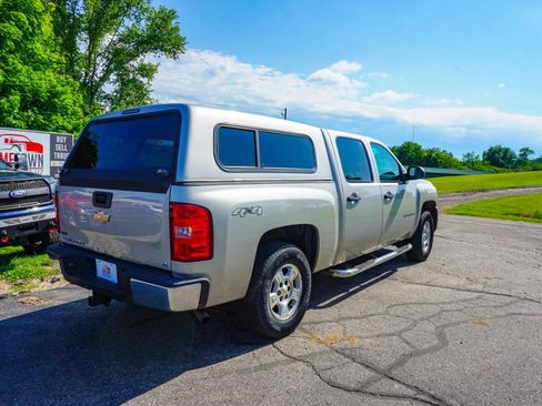Used 2009 Chevrolet Silverado 1500 LT w/ Power Pack Plus AWD/4WD image 3