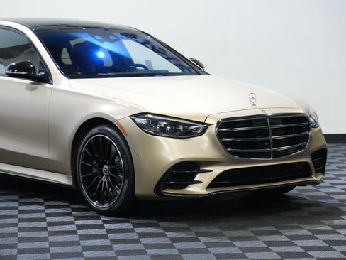 Used 2023 Mercedes-Benz S 580 4MATIC Sedan image 9
