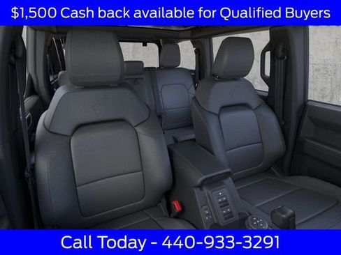 New 2025 Ford Bronco Outer Banks w/ Sasquatch Package image 11