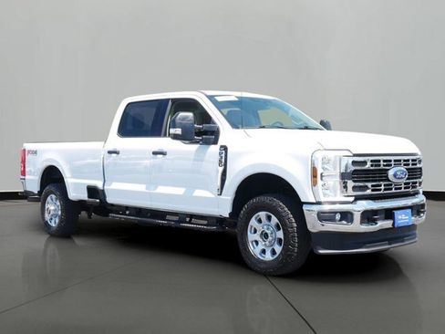 Certified 2024 Ford F350 XLT w/ FX4 Off-Road Package AWD/4WD image 4