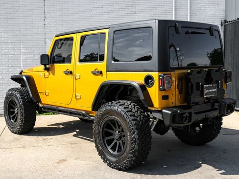 Used 2014 Jeep Wrangler Unlimited Sport w/ Power Convenience Group AWD/4WD image 9