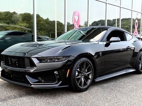 Used 2025 Ford Mustang Dark Horse RWD image 2