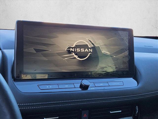 Used 2024 Nissan Rogue Platinum FWD image 14
