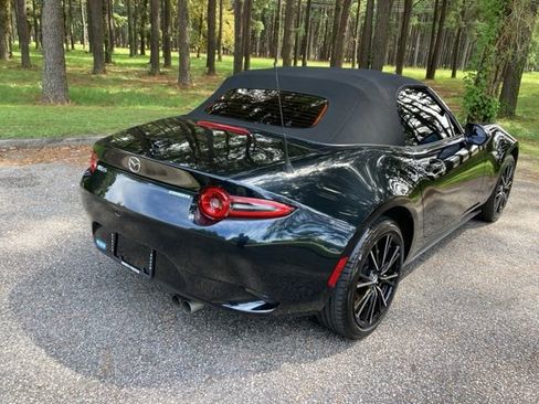 Used 2024 MAZDA MX-5 Miata Grand Touring image 35