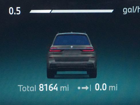 Certified 2025 BMW X7 M60i image 22