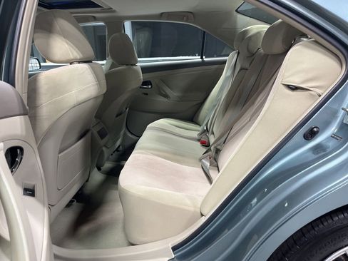 Used 2010 Toyota Camry FWD image 34