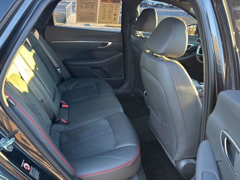 Used 2021 Hyundai Sonata SEL Plus w/ Tech Package image 11