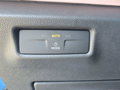 New 2026 Volkswagen Tiguan SE AWD/4WD image 21