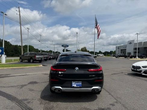 Used 2024 BMW X4 xDrive30i AWD/4WD image 5
