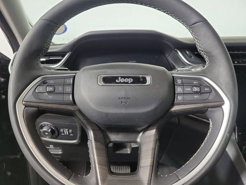 Used 2023 Jeep Grand Cherokee Limited w/ Trailer Tow Prep Group (B) AWD/4WD image 15