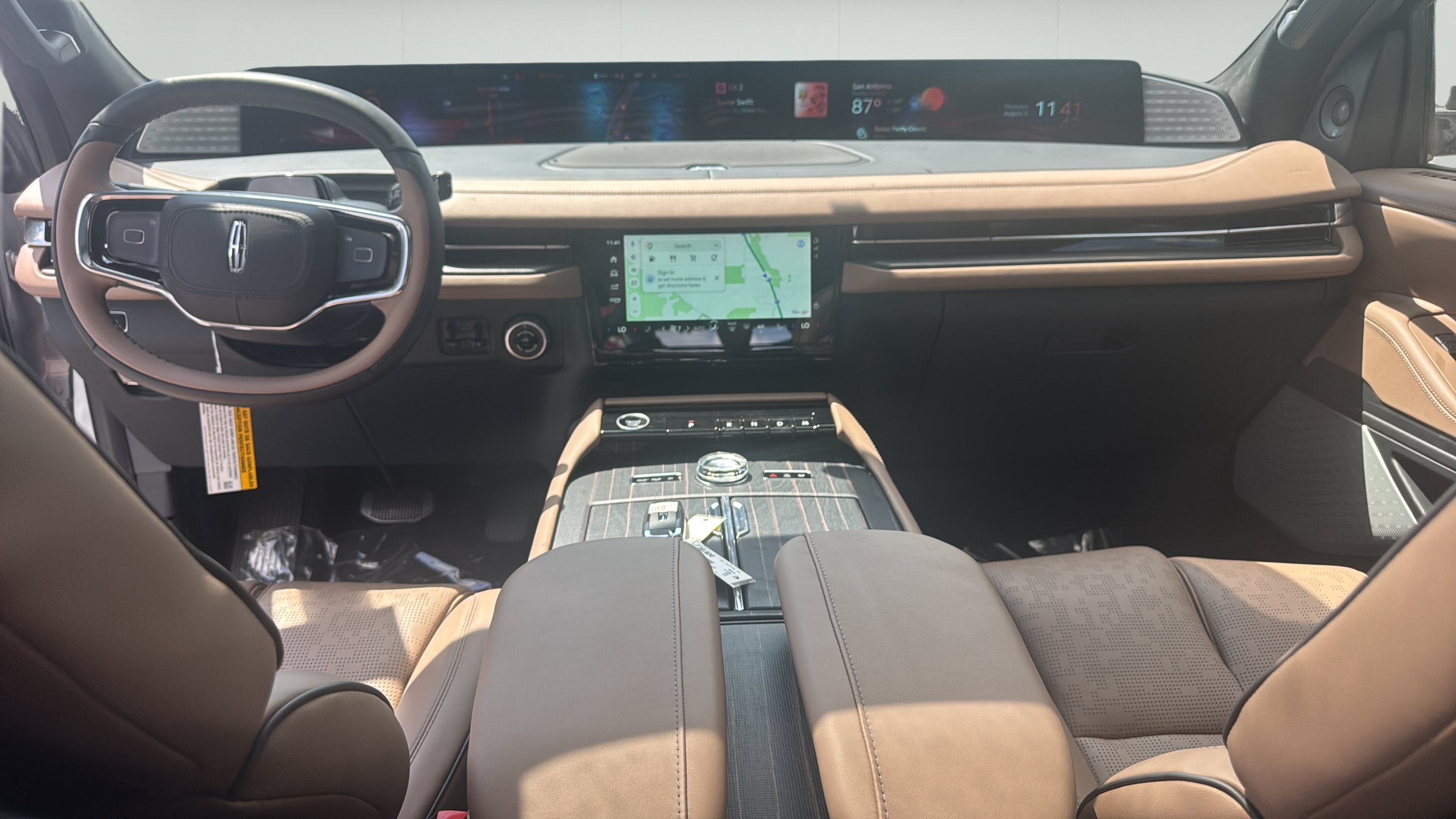 New 2026 Lincoln Navigator Black Label AWD/4WD image 25