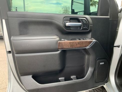 Used 2021 GMC Sierra 2500 Denali w/ Denali Ultimate Package image 16