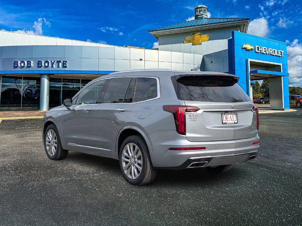 Used 2024 Cadillac XT6 Premium Luxury w/ LPO, Floor Liner Package AWD/4WD image 7