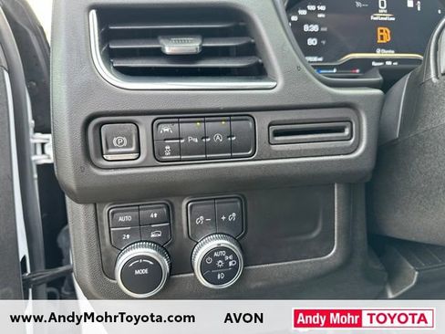 Used 2023 GMC Yukon SLT AWD/4WD image 15