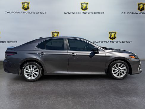 Used 2023 Toyota Camry LE w/ Convenience Package FWD image 6