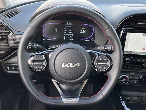Used 2025 Kia Soul GT-Line w/ GT-Line Technology Package image 12
