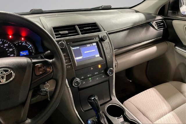 Used 2015 Toyota Camry LE FWD image 6