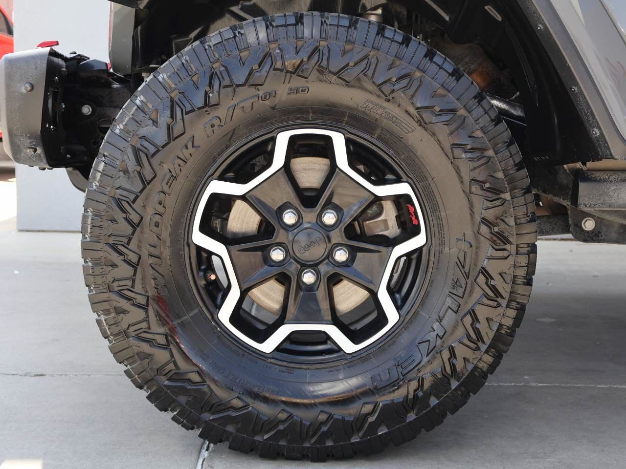 Used 2020 Jeep Gladiator Rubicon AWD/4WD image 6