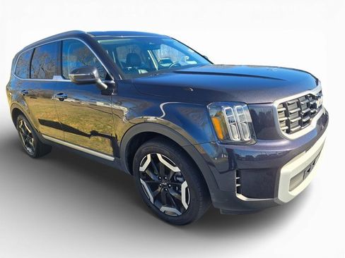 Used 2025 Kia Telluride S image 1