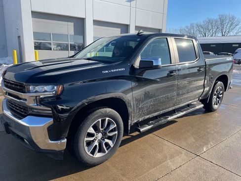 Used 2021 Chevrolet Silverado 1500 LT image 4