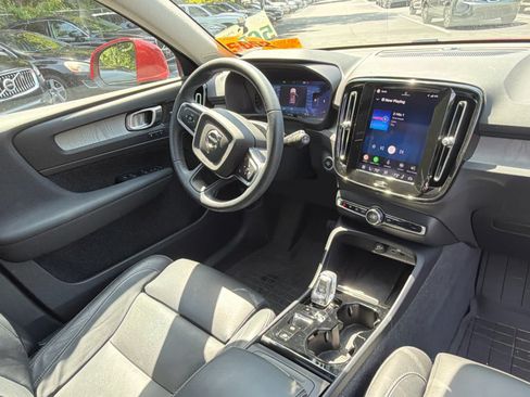 Certified 2024 Volvo XC40 B5 Ultimate w/ Protection Package Premier AWD/4WD image 54