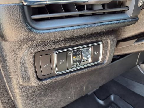 Certified 2025 Lincoln Corsair FWD image 21