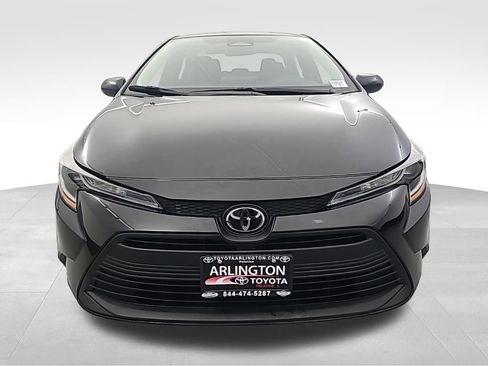 Used 2025 Toyota Corolla LE image 9