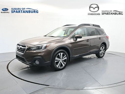 Used 2019 Subaru Outback 3.6R Limited w/ Popular Package #2 AWD/4WD image 1