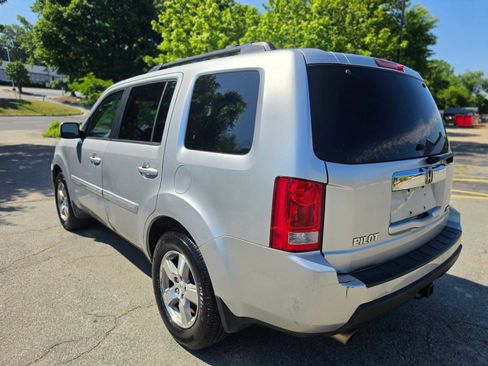 Used 2010 Honda Pilot EX image 8