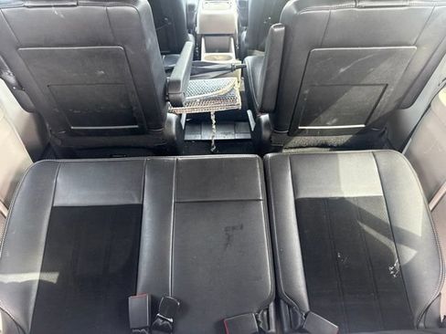Used 2018 Dodge Grand Caravan SXT FWD image 19