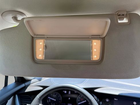 Used 2021 Buick Envision Essence w/ Technology Package I FWD image 32