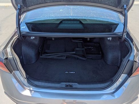 Used 2024 Nissan Altima 2.5 SR image 10