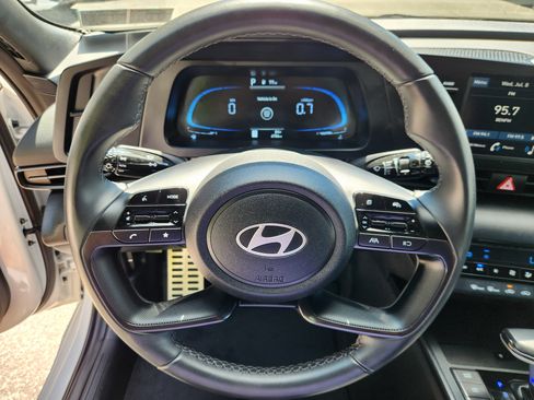 Certified 2025 Hyundai Elantra Sport w/ Cargo Package FWD image 9