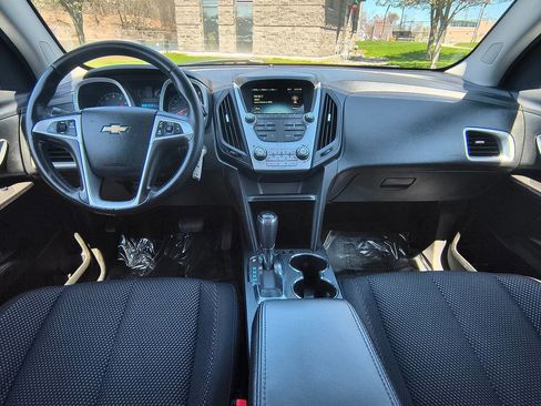 Used 2017 Chevrolet Equinox LT w/ Convenience Package AWD/4WD image 11