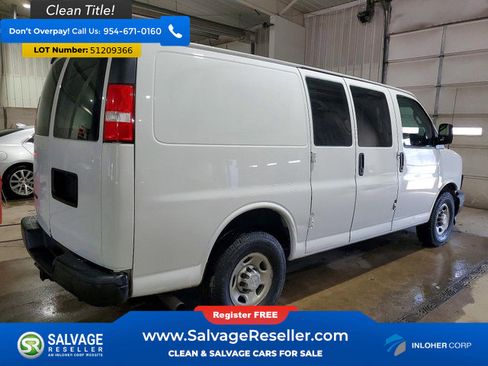 Used 2018 Chevrolet Express 2500 w/ Driver Convenience Package RWD image 4