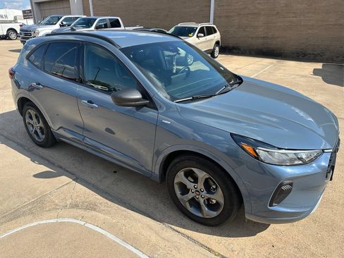 Used 2024 Ford Escape ST-Line w/ Tech Pack #1 FWD image 1