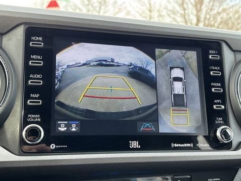 Used 2023 Toyota Tacoma TRD Off-Road w/ TRD Premium Off Road Package image 37