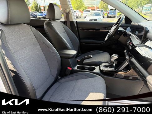 Used 2024 Kia Seltos S AWD/4WD image 11
