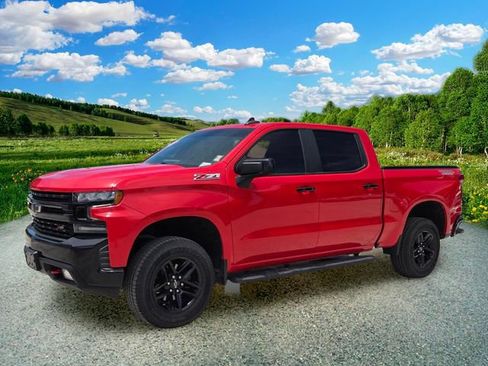 Used 2022 Chevrolet Silverado 1500 LT Trail Boss w/ Bed Protection Package AWD/4WD image 2